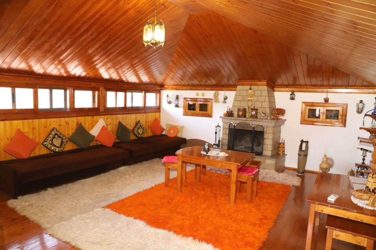 Raisa Guesthouse 12 Берат Екстериор снимка